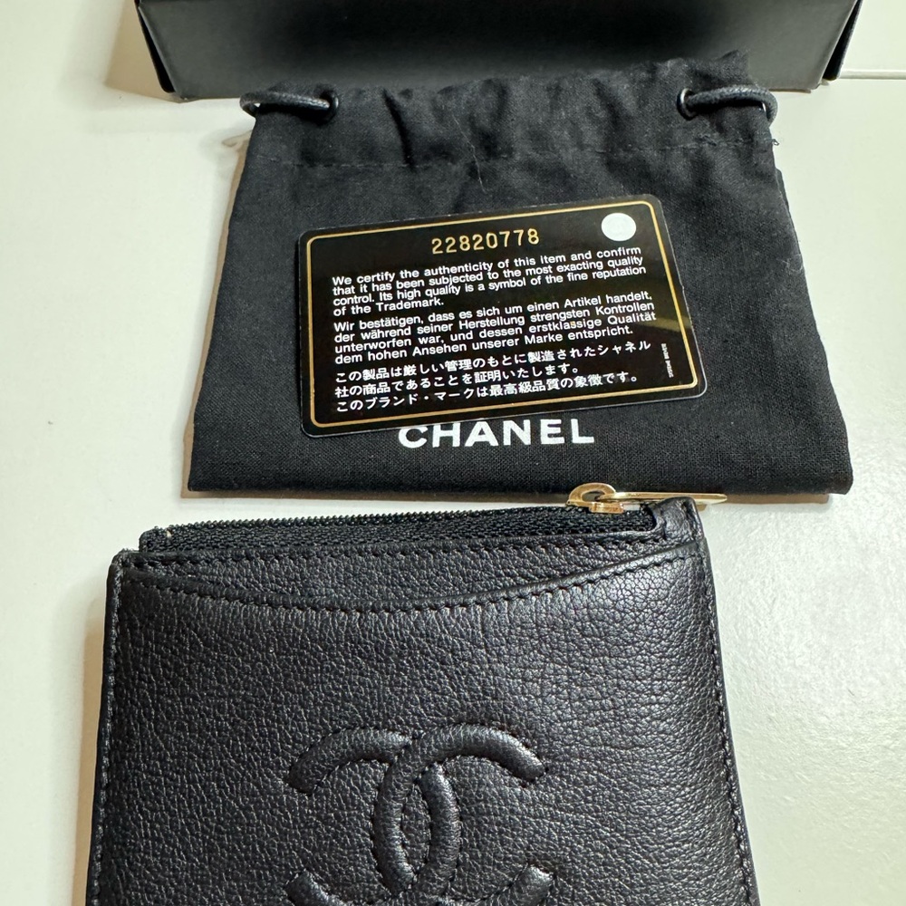 ❗️SOLD❗️ Chanel Caviar cardholder -Timeless CC